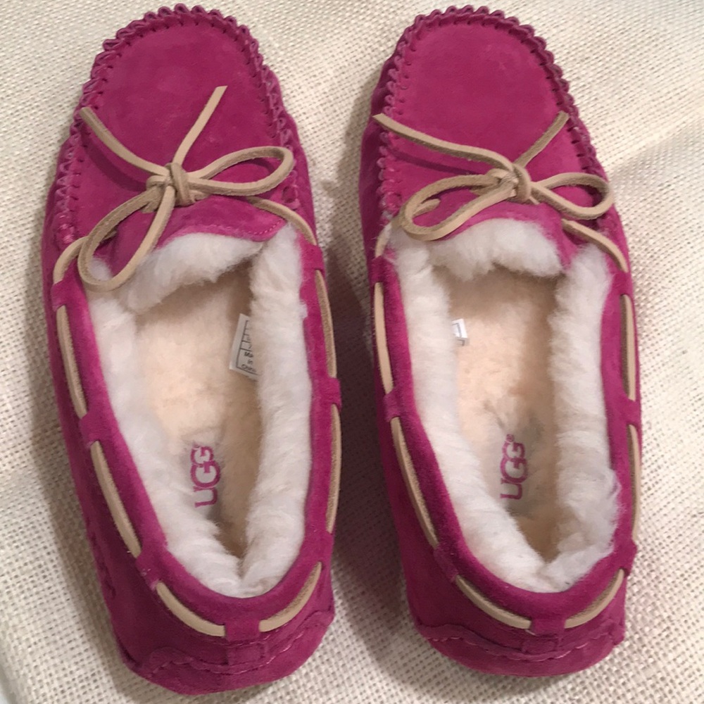 Ugh slippers hot pink